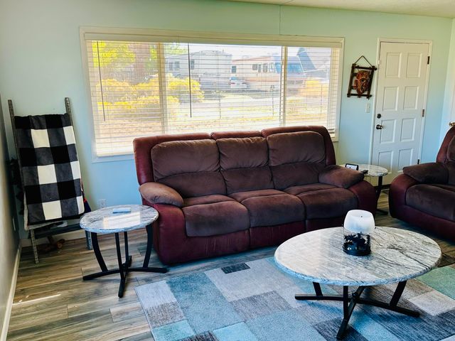 300 Mt Pitt Street, Klamath Falls, OR 97601