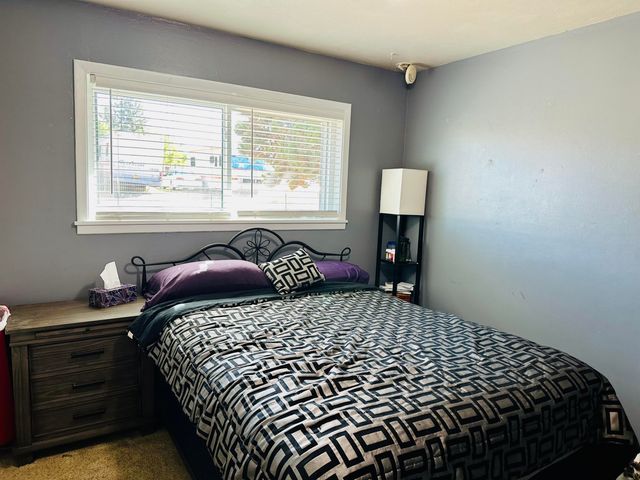 300 Mt Pitt Street, Klamath Falls, OR 97601