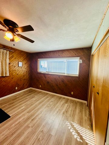 300 Mt Pitt Street, Klamath Falls, OR 97601