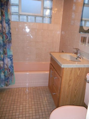 9054 Bennett Avenue 2, Skokie, IL 60203