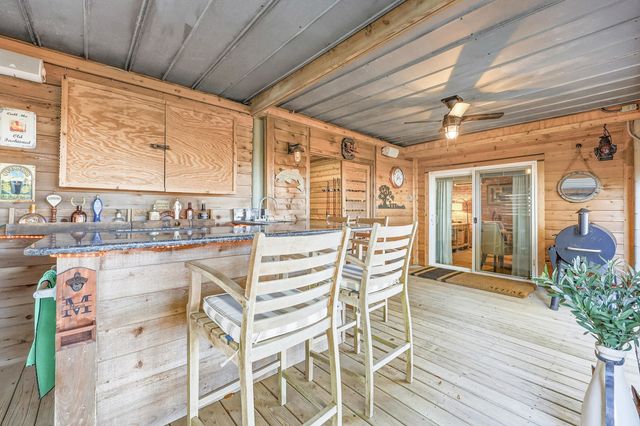 46 High Hammock Way, Pawleys Island, SC 29585