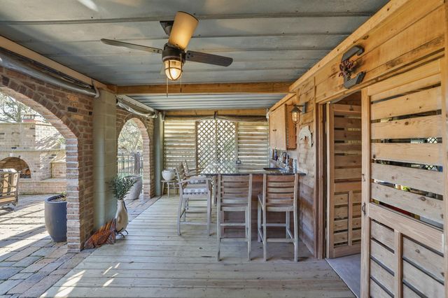 46 High Hammock Way, Pawleys Island, SC 29585