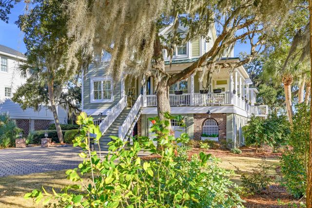 46 High Hammock Way, Pawleys Island, SC 29585