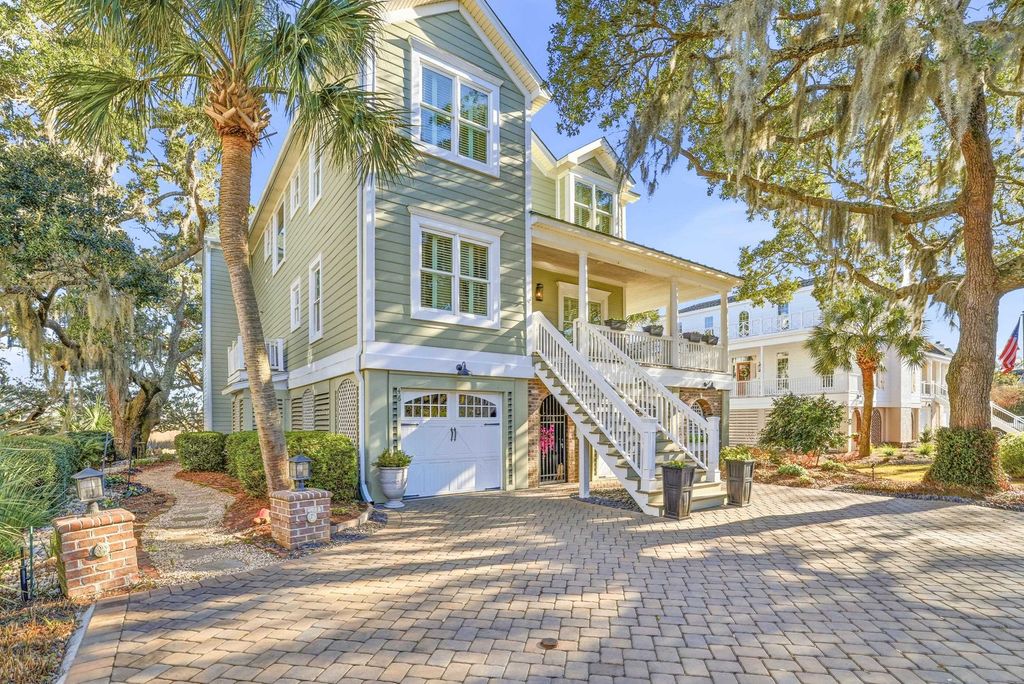 46 High Hammock Way, Pawleys Island, SC 29585