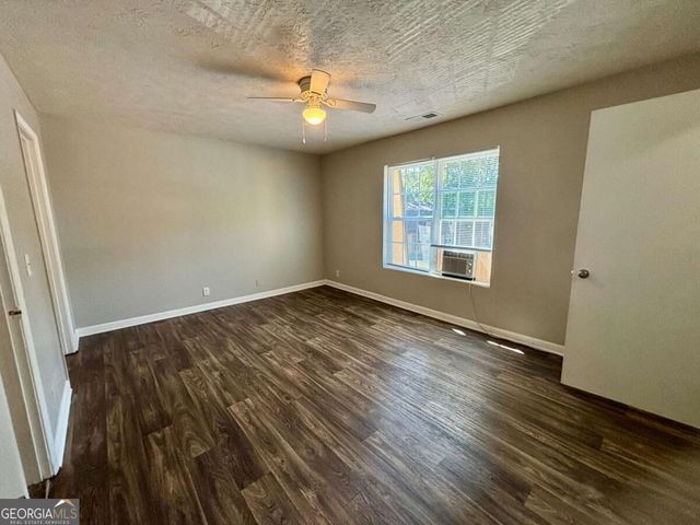 3198 Washington Road #4, East Point, GA 30344