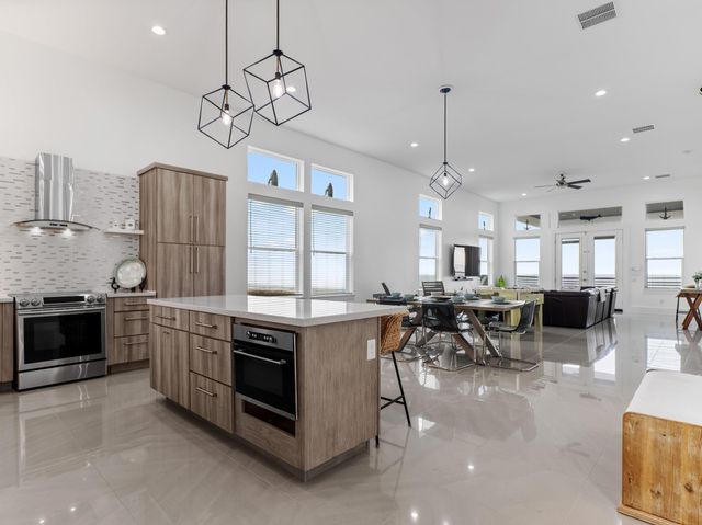 1402 County Road 230 230, Sargent, TX 77414