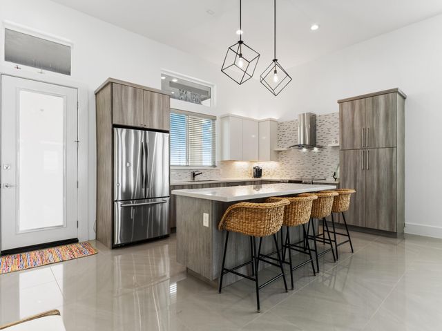 1402 County Road 230 230, Sargent, TX 77414