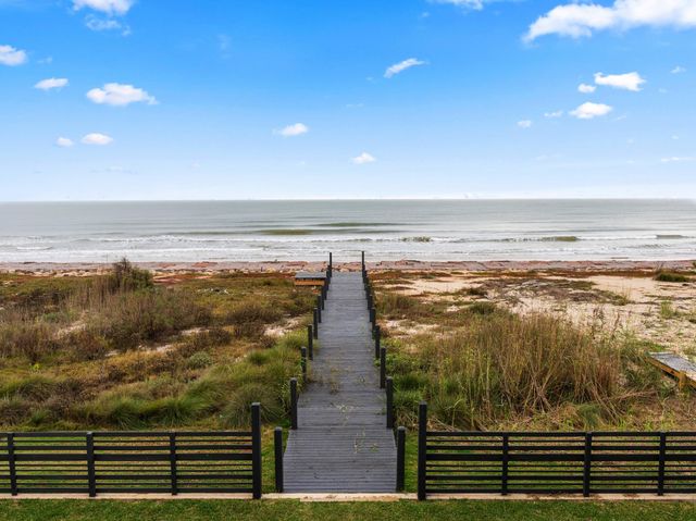 1402 County Road 230 230, Sargent, TX 77414