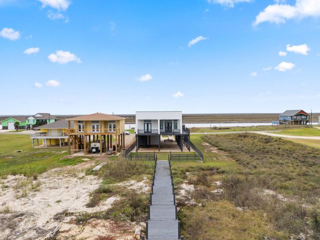 1402 County Road 230 230, Sargent, TX 77414