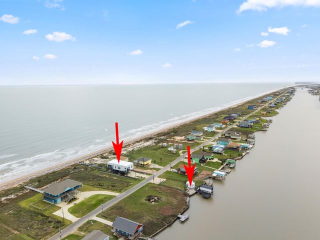 1402 County Road 230 230, Sargent, TX 77414