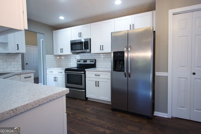 413 Vista Way, Loganville, GA 30052