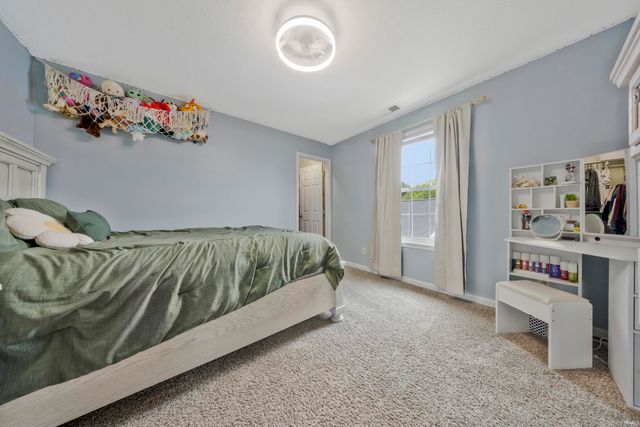 5801 Kevin Court, Newburgh, IN 47630