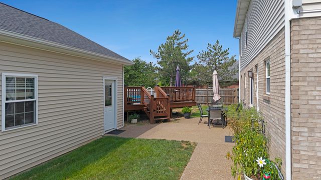 5801 Kevin Court, Newburgh, IN 47630