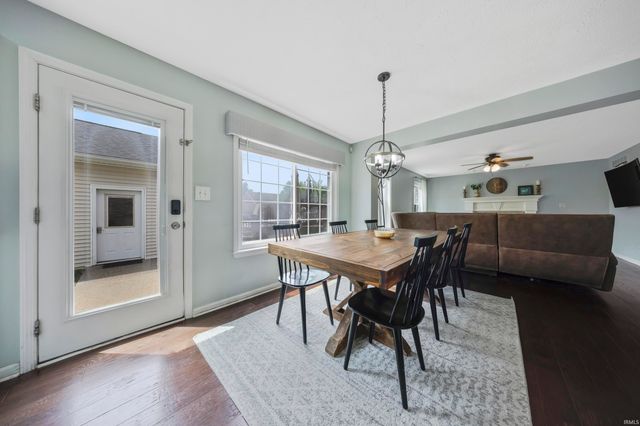 5801 Kevin Court, Newburgh, IN 47630