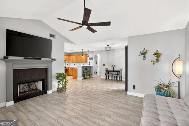 130 Grove Park Lane, Woodstock, GA 30189