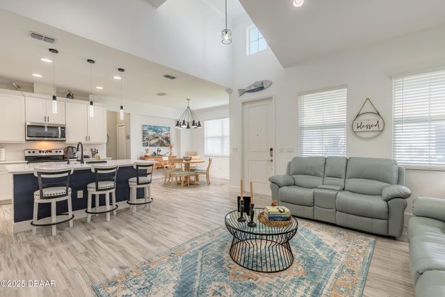 356 Parrot Lane, Daytona Beach, FL 32124