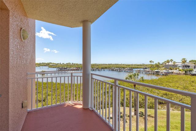 4516 SEAGULL DRIVE 302, New Port Richey, FL 34652