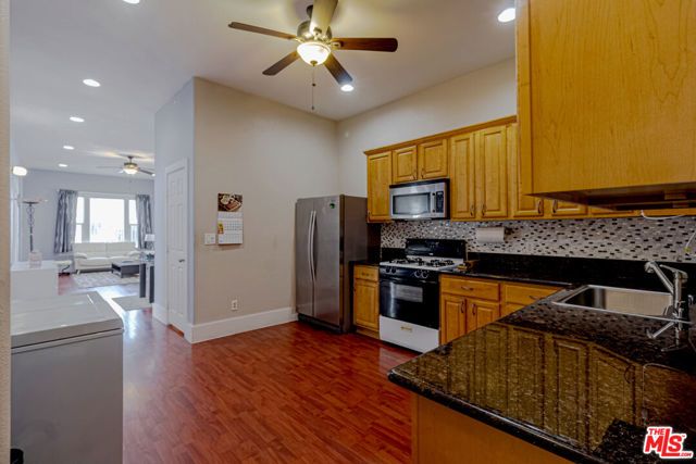 1224 Dewey Avenue, Los Angeles, CA 90006