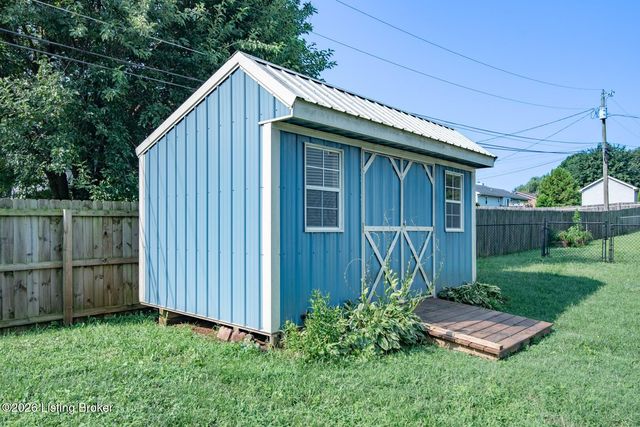308 Falcon Ct, Elizabethtown, KY 42701