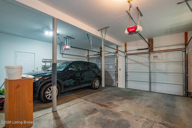 308 Falcon Ct, Elizabethtown, KY 42701