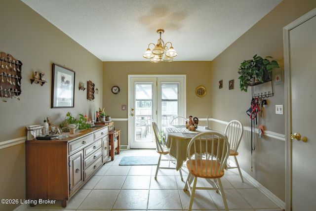 308 Falcon Ct, Elizabethtown, KY 42701