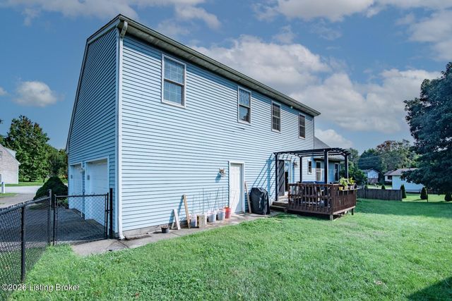 308 Falcon Ct, Elizabethtown, KY 42701