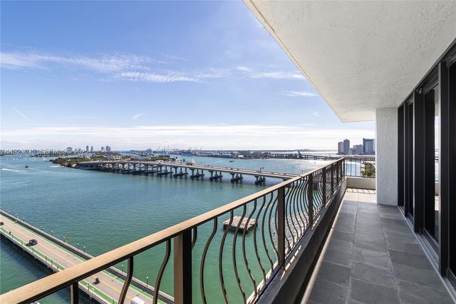 555 NE 15th St 20A, Miami, FL 33132