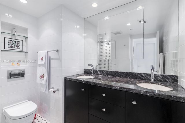 555 NE 15th St 20A, Miami, FL 33132