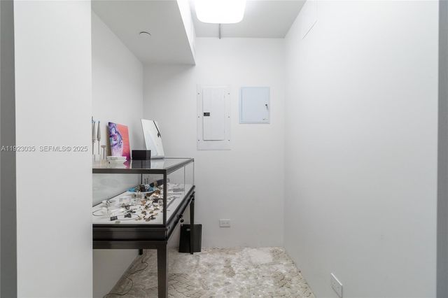 555 NE 15th St 20A, Miami, FL 33132