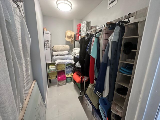 2030 S Ocean Dr 916, Hallandale Beach, FL 33009