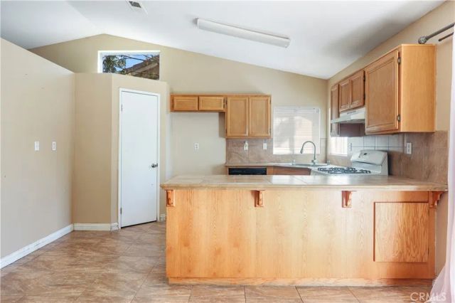 14820 REDWOOD Street, Adelanto, CA 92301