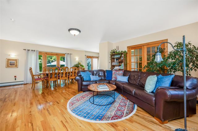 530 Elm Street, West Hempstead, NY 11552