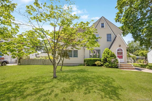 530 Elm Street, West Hempstead, NY 11552