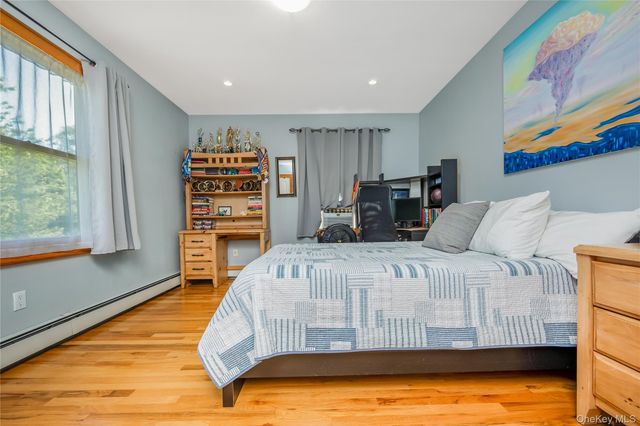 530 Elm Street, West Hempstead, NY 11552