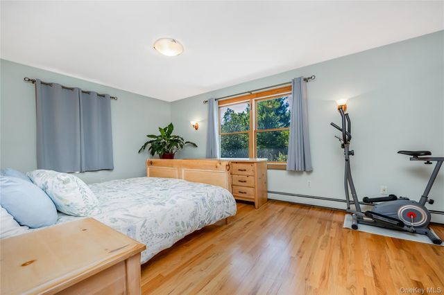 530 Elm Street, West Hempstead, NY 11552