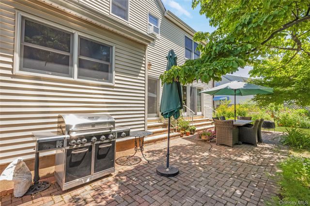 530 Elm Street, West Hempstead, NY 11552