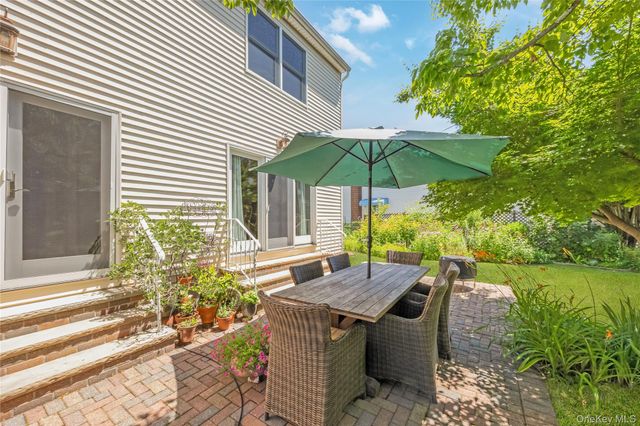 530 Elm Street, West Hempstead, NY 11552