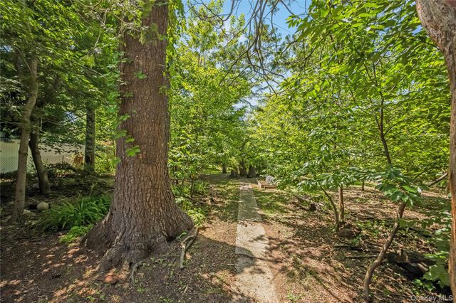 530 Elm Street, West Hempstead, NY 11552