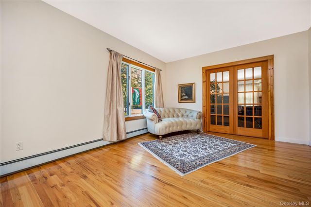 530 Elm Street, West Hempstead, NY 11552
