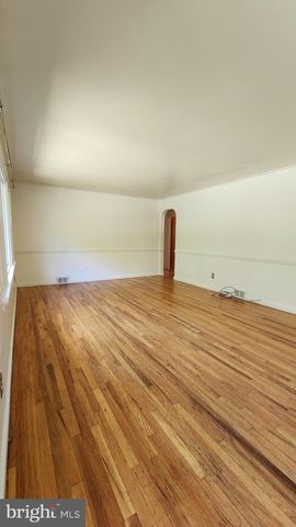 117 N GIRARD RD, Glassboro, NJ 08028