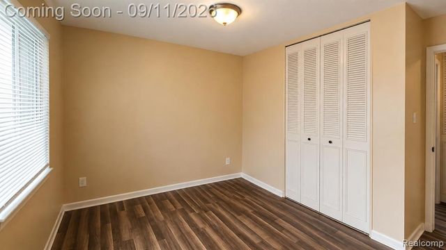 39483 Marne Avenue, Sterling Heights, MI 48313