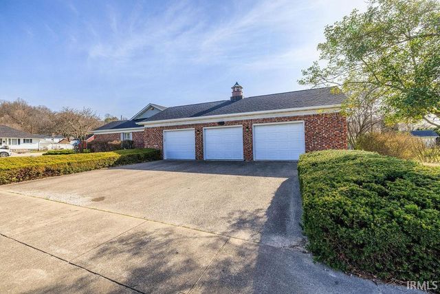 310 Garden Park Place, Spencer, IN 47460