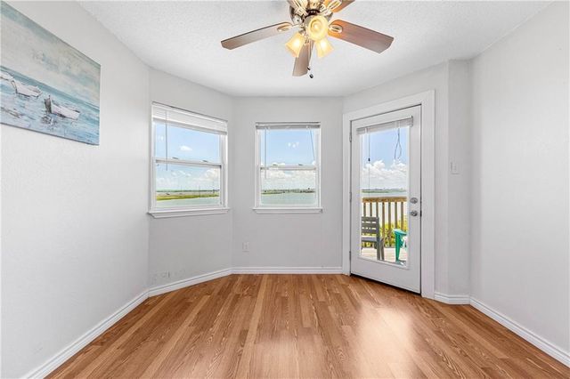 1001 Bayview M Blvd M, Portland, TX 78374