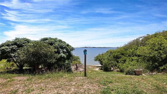 1001 Bayview M Blvd M, Portland, TX 78374