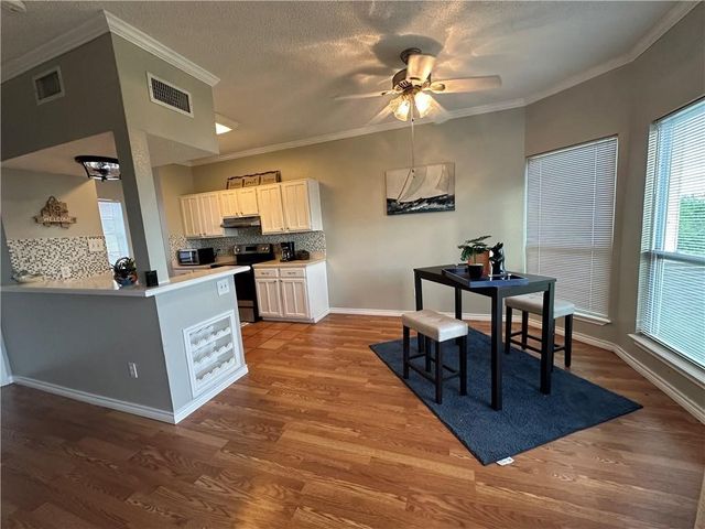 1001 Bayview M Blvd M, Portland, TX 78374