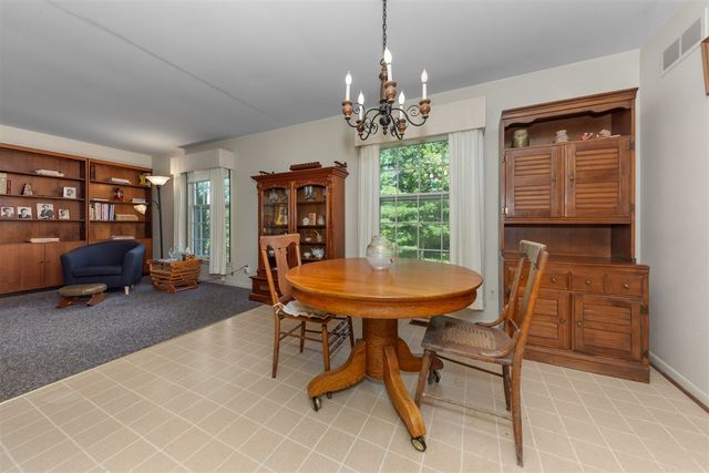 6607 Fleming Creek Drive, Ypsilanti, MI 48198