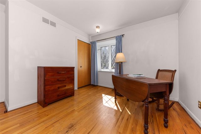 6607 Fleming Creek Drive, Ypsilanti, MI 48198