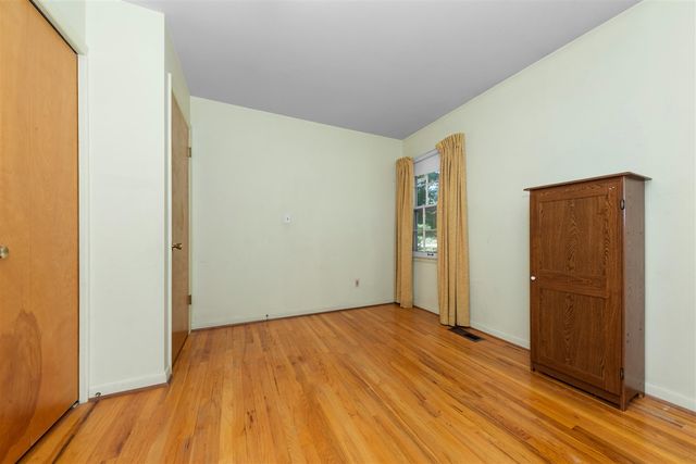 6607 Fleming Creek Drive, Ypsilanti, MI 48198