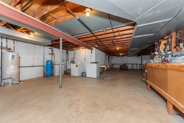 6607 Fleming Creek Drive, Ypsilanti, MI 48198