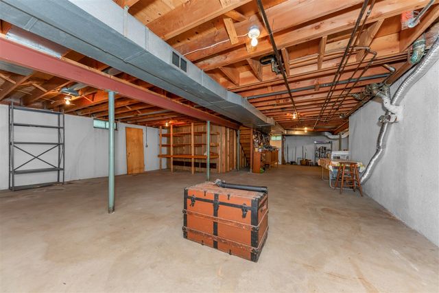 6607 Fleming Creek Drive, Ypsilanti, MI 48198